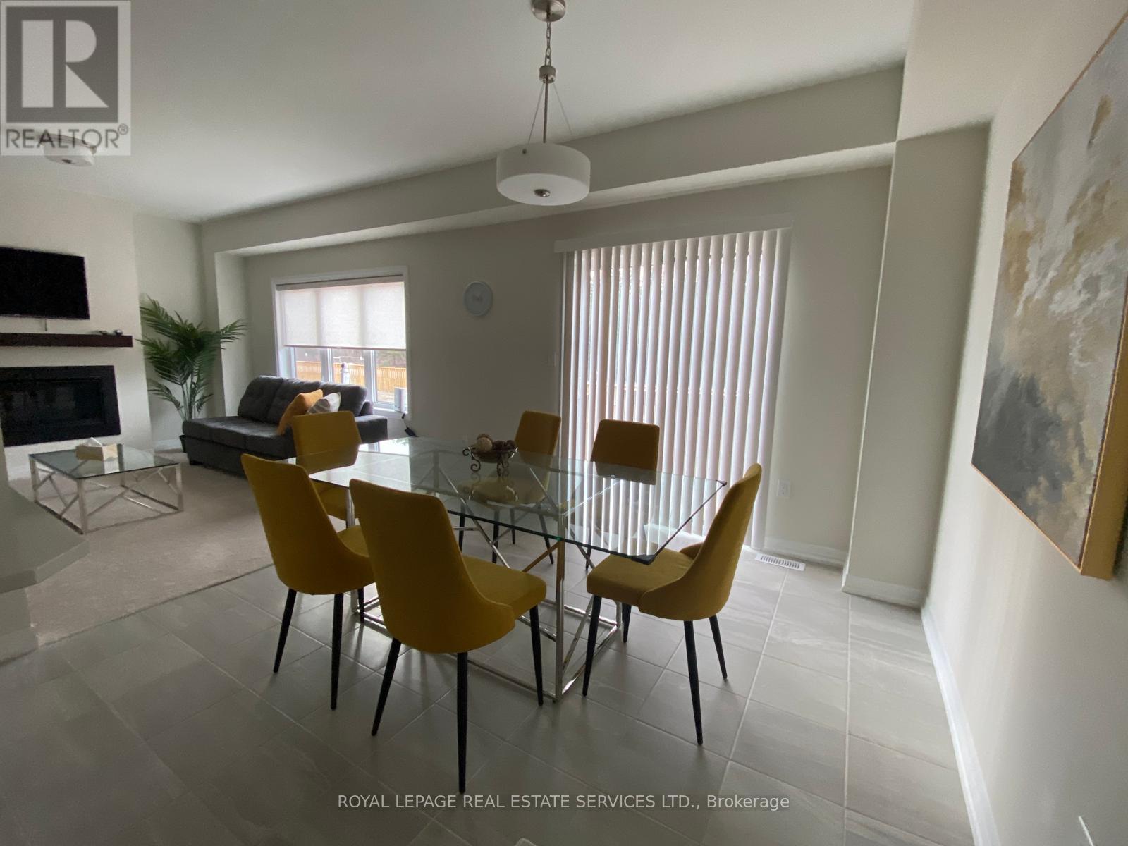 3034 Sandy Acres Avenue, Severn (West Shore), Ontario  L3V 8P8 - Photo 4 - S12608266