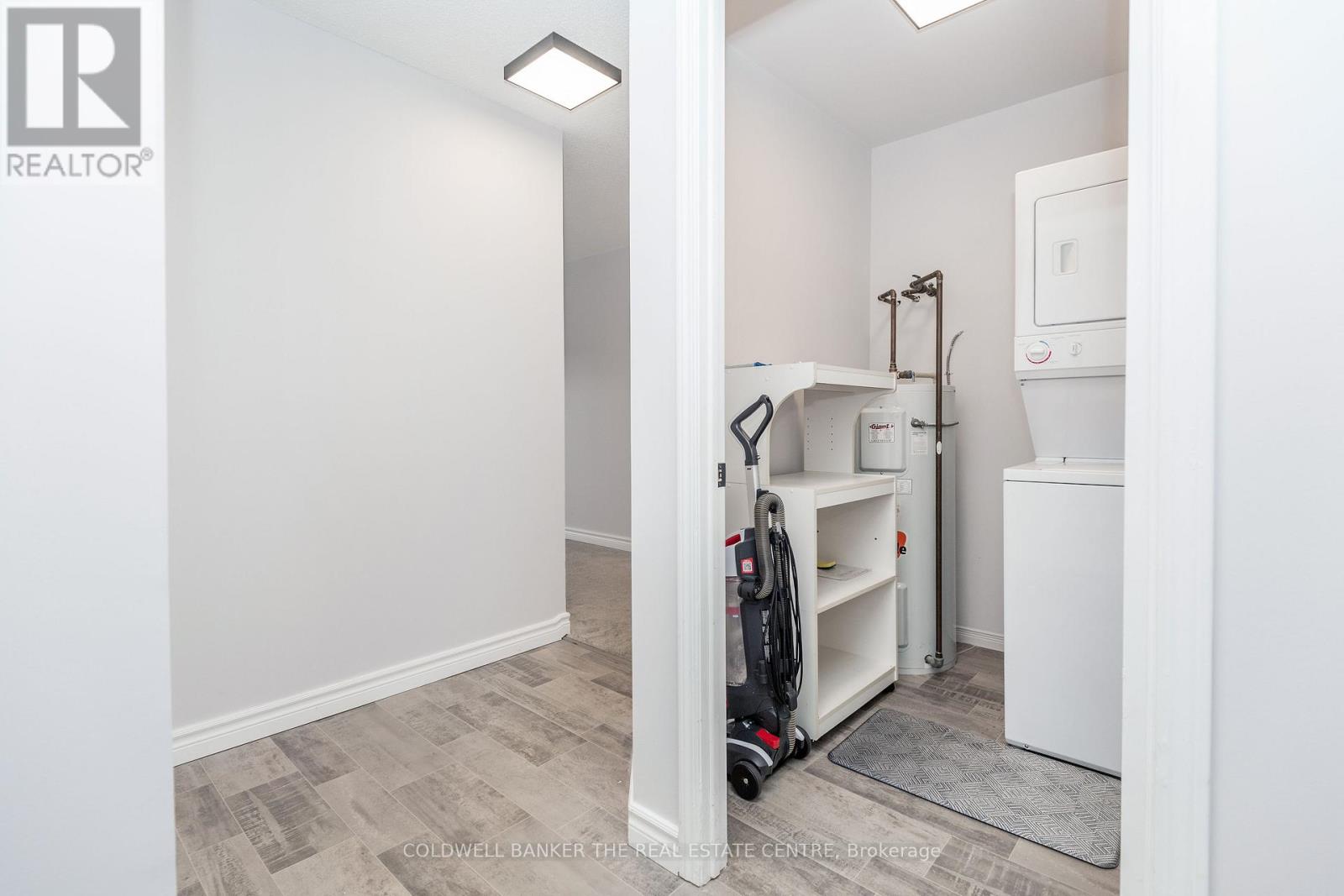 302 - 125 Bond Street, Orillia, Ontario  L3V 1J7 - Photo 7 - S12608272