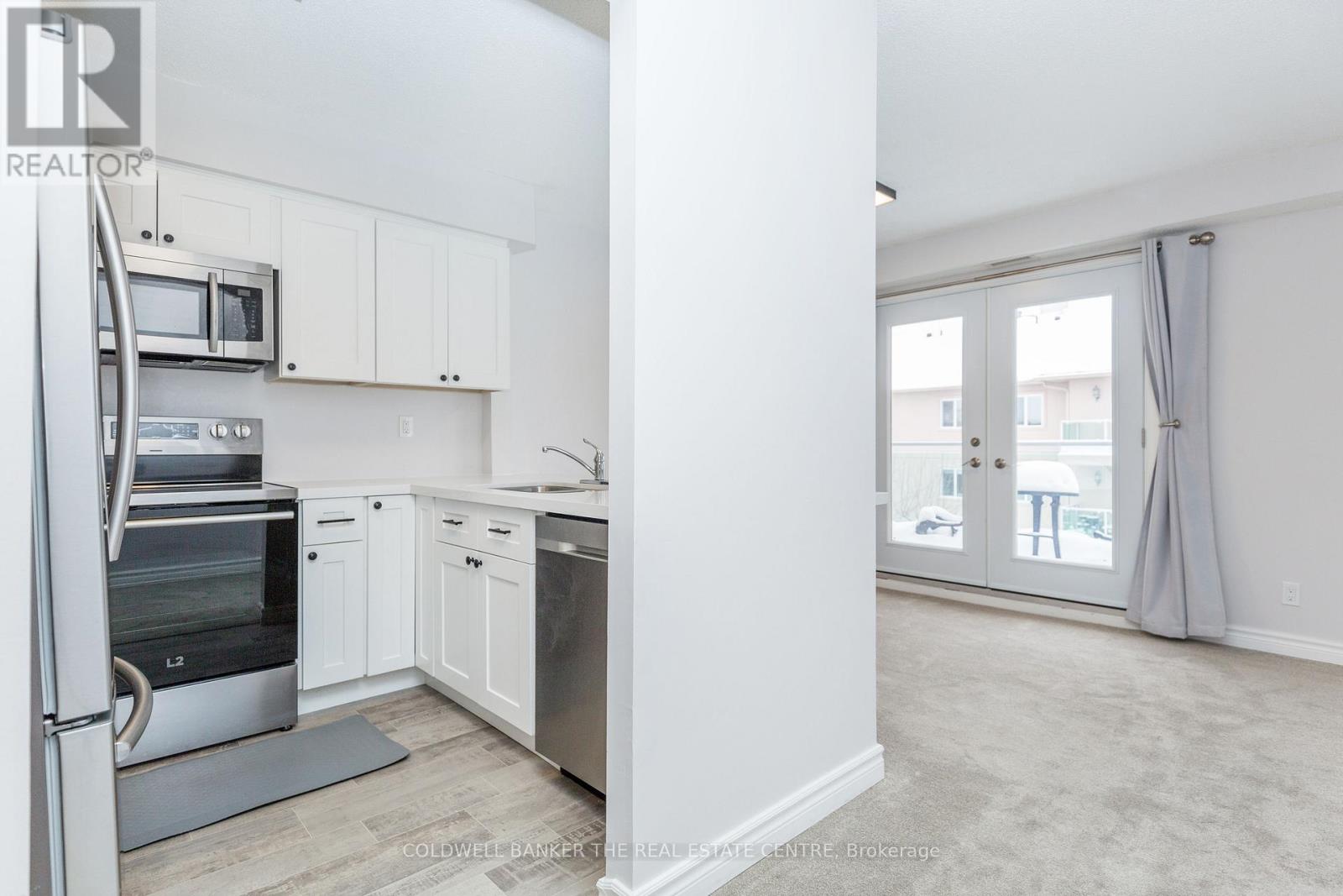 302 - 125 Bond Street, Orillia, Ontario  L3V 1J7 - Photo 8 - S12608272