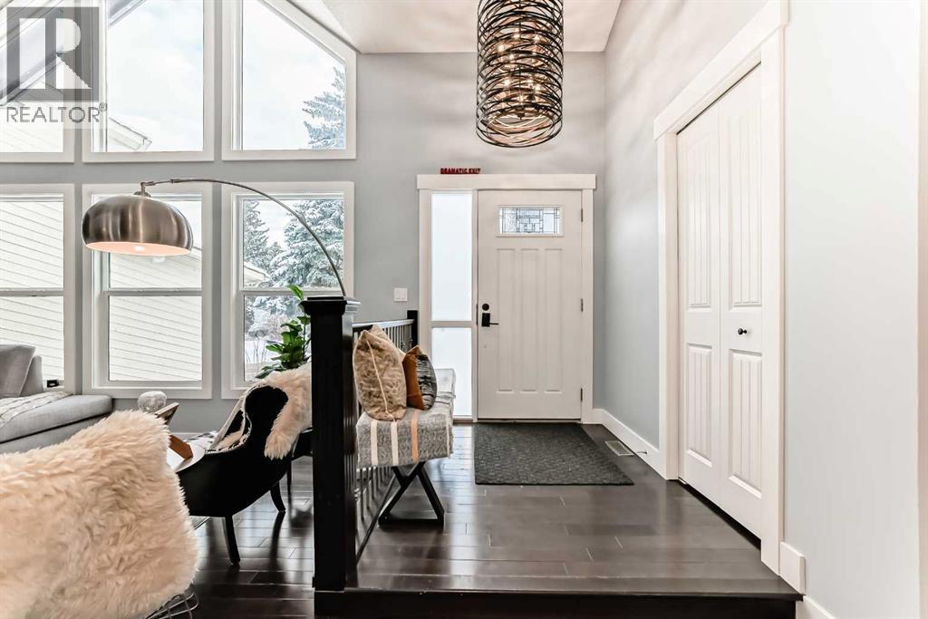 343 Deer Side Place Se, Calgary, Alberta T2J 5W9 - Photo 3 - A2270405