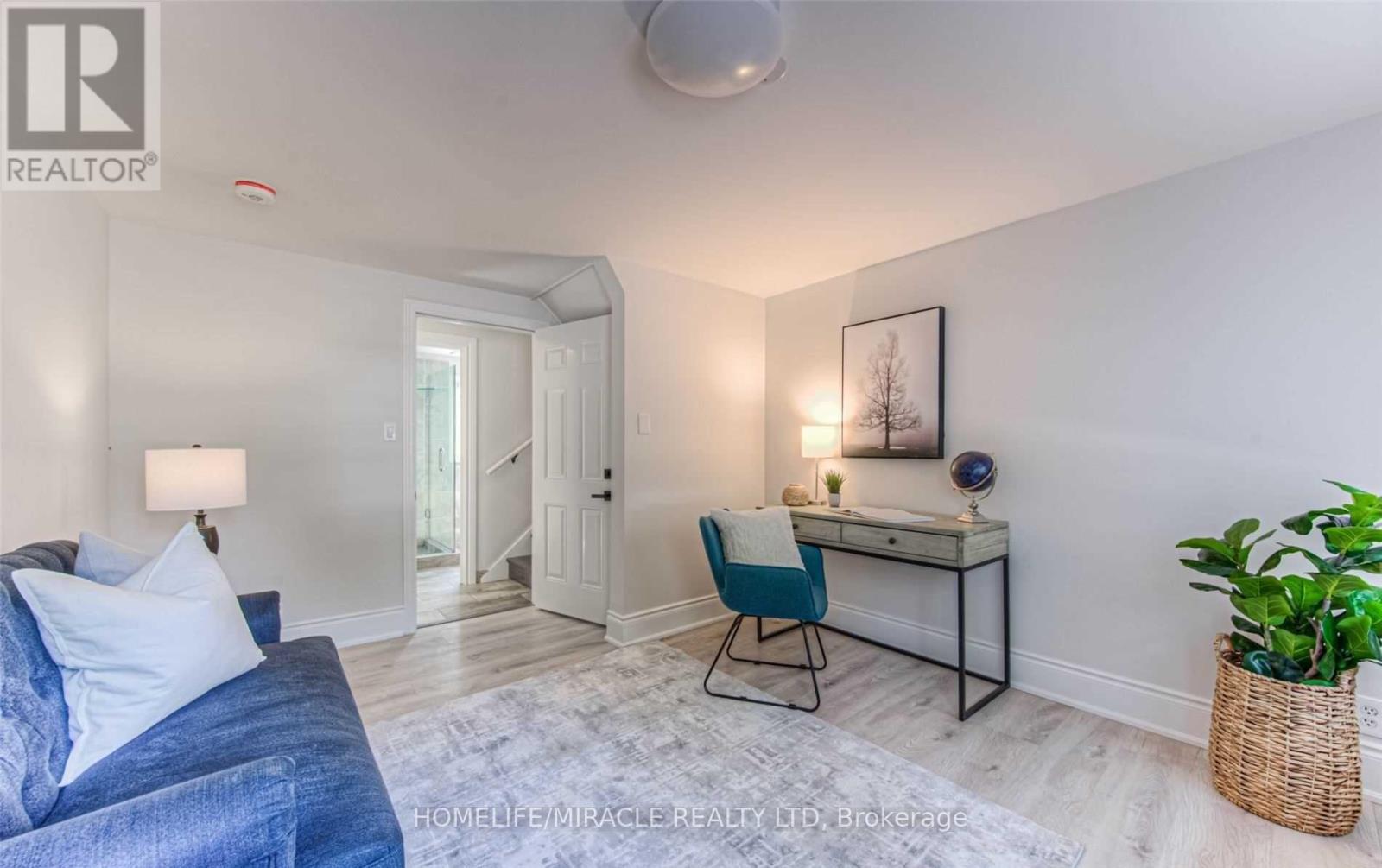 Upper - 209 Greenbrook Drive, Kitchener, Ontario N2M 4J9 - Photo 16 - X12608278