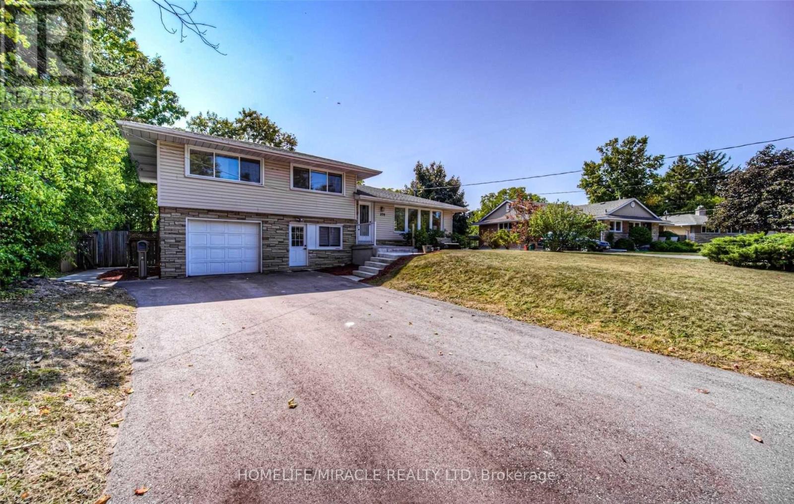 Upper - 209 Greenbrook Drive, Kitchener, Ontario N2M 4J9 - Photo 2 - X12608278