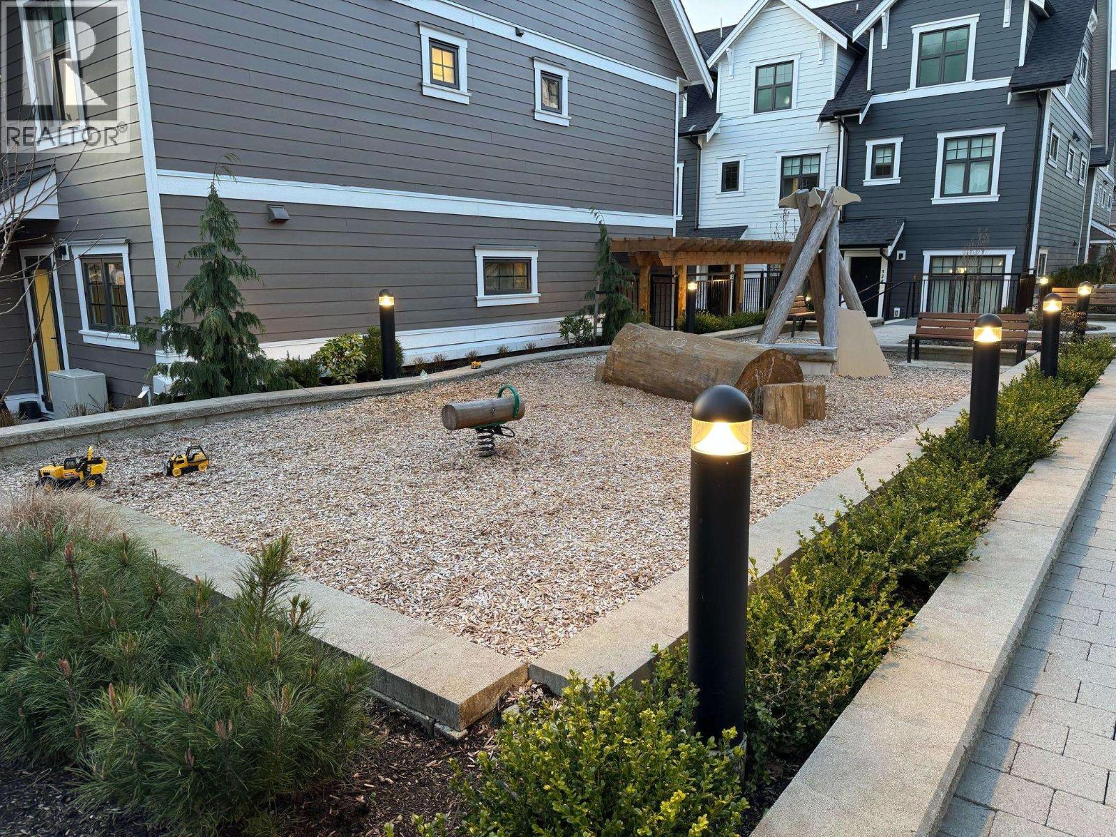 114 678 Fairview Street, Coquitlam, British Columbia V3J 0N1 - Photo 30 - R3053042