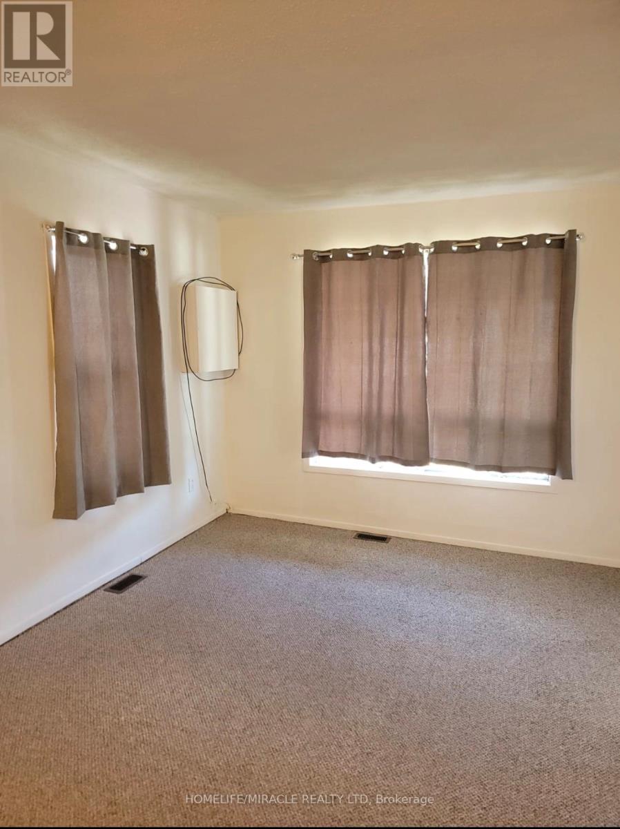 39 Park Street Welland, Welland, Ontario L3B 4M3 - Photo 3 - X12593688