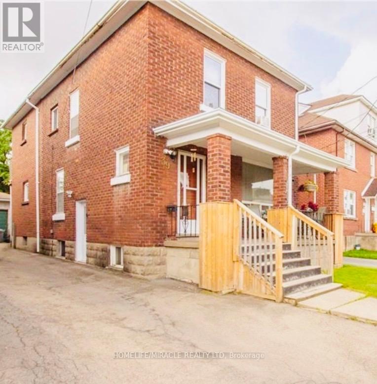 39 Park Street Welland, Welland, Ontario L3B 4M3 - Photo 2 - X12593688