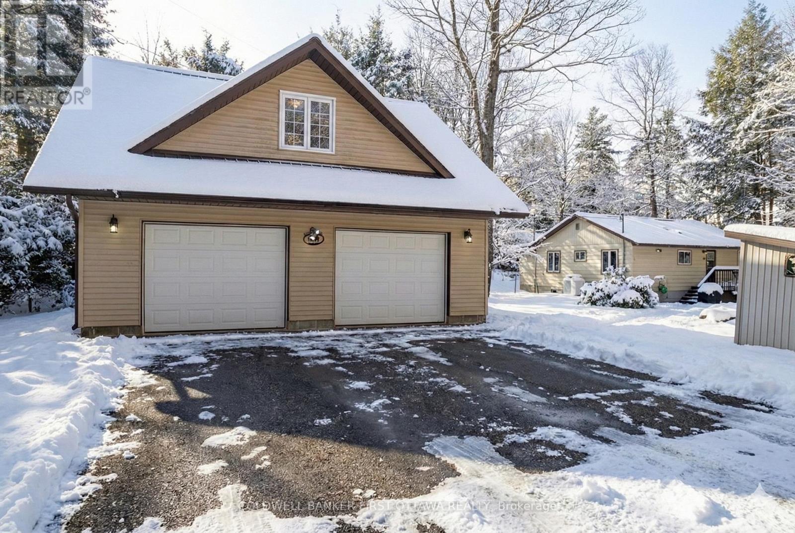 2234a Grindstone Lake Road, Frontenac (Frontenac North), Ontario  K0H 2M0 - Photo 2 - X12464875