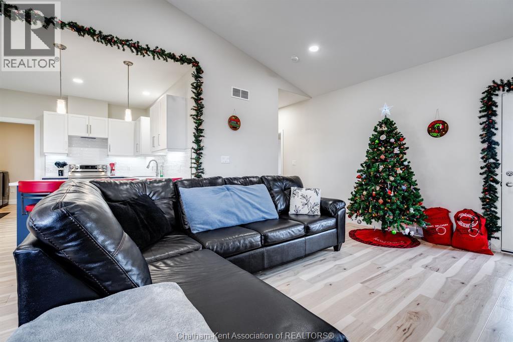 304 Horizon Lane, Chatham, Ontario N7L 0G6 - Photo 11 - 25030781