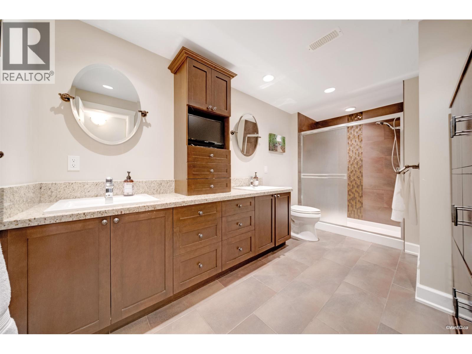 920 Barber Street, Port Moody, British Columbia  V3H 3V4 - Photo 24 - R3072259