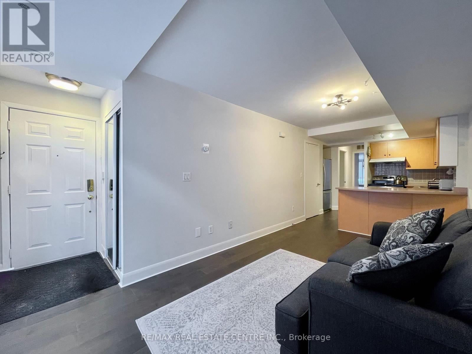 221 - 415 Jarvis Street, Toronto, Ontario  M4Y 3C1 - Photo 5 - C12608318