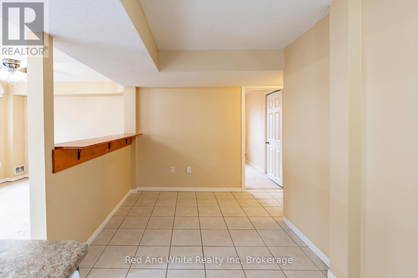 Lower - 79 Munroe Crescent, Guelph, Ontario  N1G 5E3 - Photo 15 - X12608330