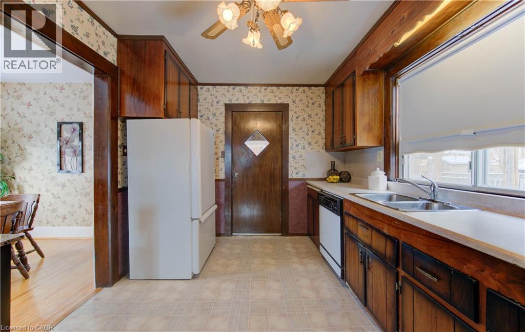 160 Glasgow Street, Kitchener, Ontario  N2G 2G9 - Photo 16 - 40791385