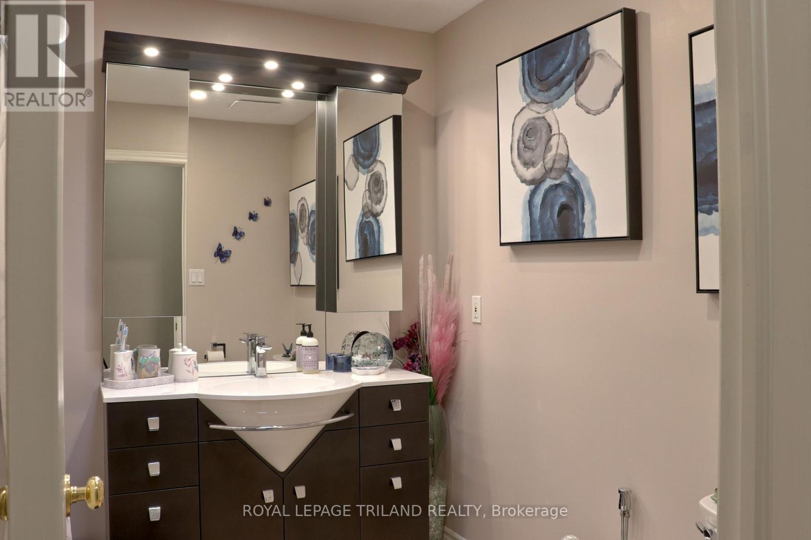 1363 Reardon Boulevard, London South, Ontario  N6M 1B4 - Photo 13 - X12608342