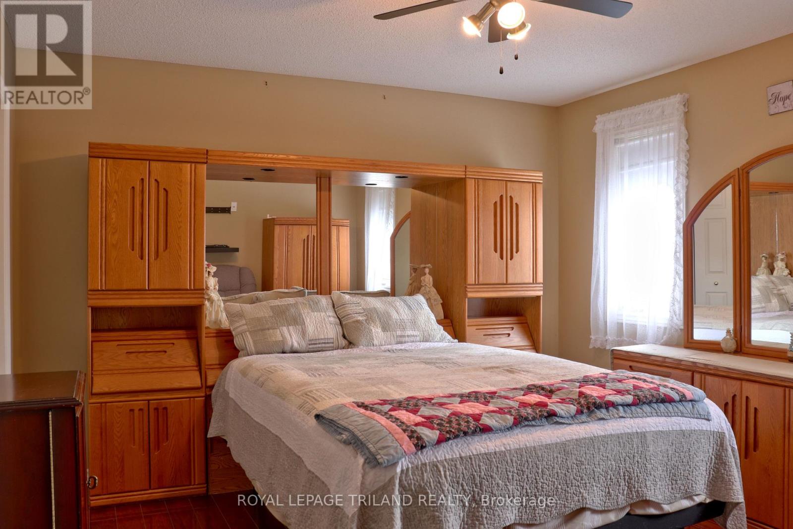 1363 Reardon Boulevard, London South, Ontario  N6M 1B4 - Photo 14 - X12608342