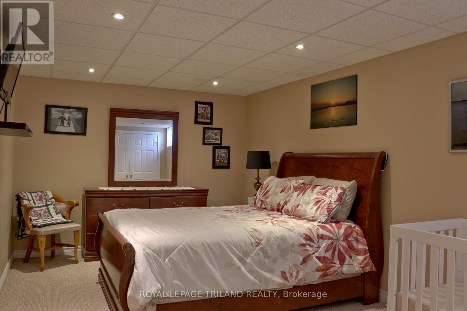 1363 Reardon Boulevard, London South, Ontario  N6M 1B4 - Photo 16 - X12608342