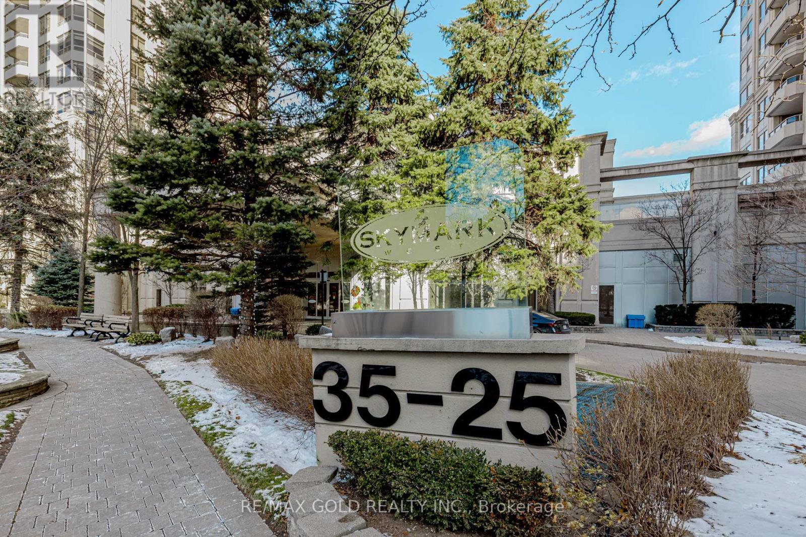 2119 - 25 Kingsbridge Garden, Mississauga, Ontario L5R 4B1 - Photo 3 - W12430332