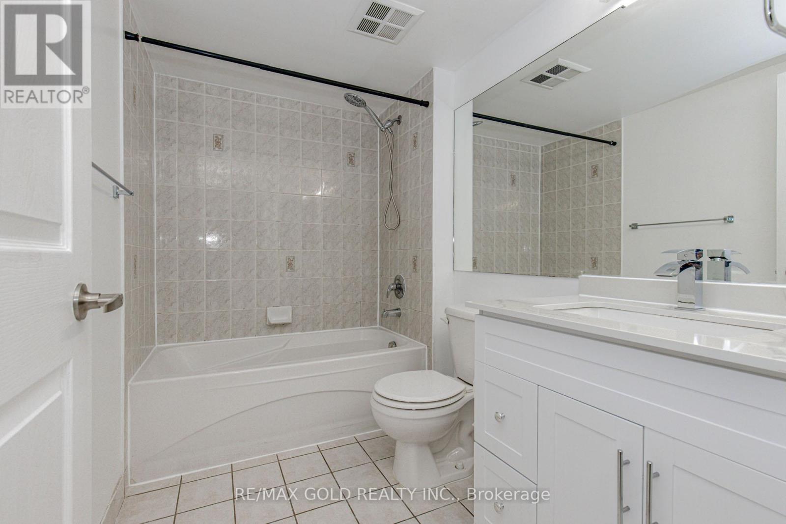 2119 - 25 Kingsbridge Garden, Mississauga, Ontario L5R 4B1 - Photo 39 - W12430332