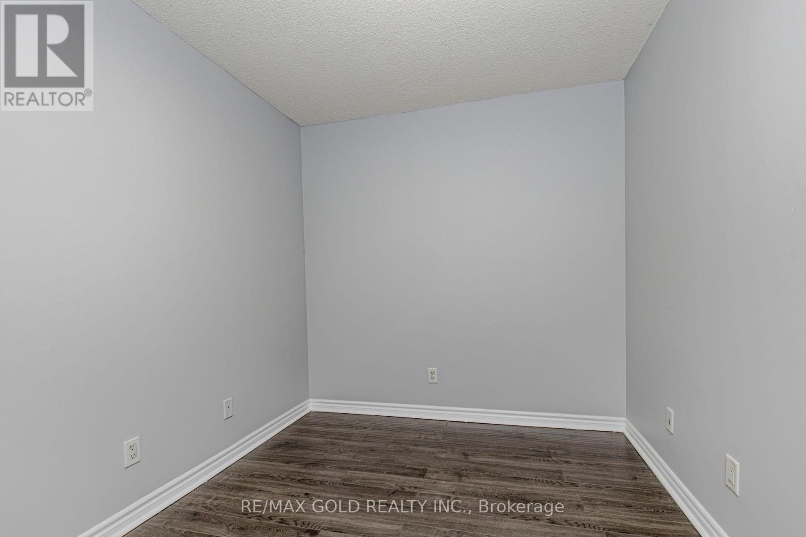 2119 - 25 Kingsbridge Garden, Mississauga, Ontario L5R 4B1 - Photo 42 - W12430332