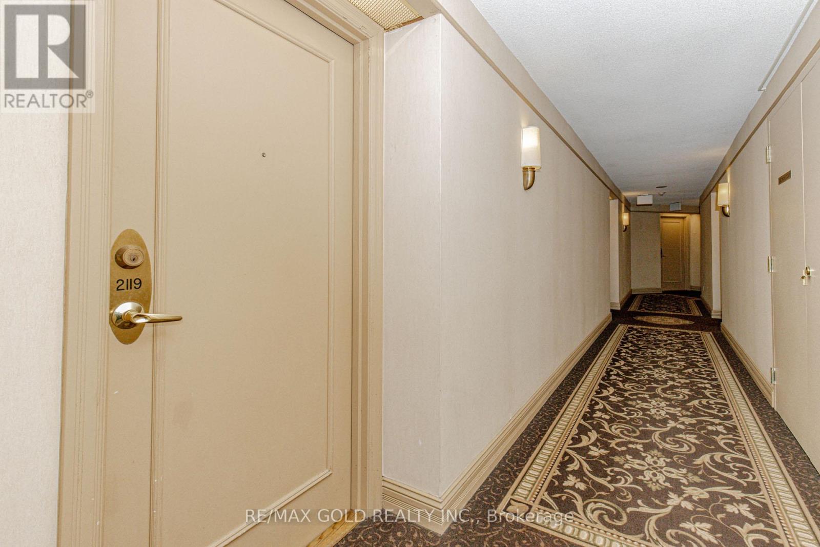 2119 - 25 Kingsbridge Garden, Mississauga, Ontario L5R 4B1 - Photo 7 - W12430332