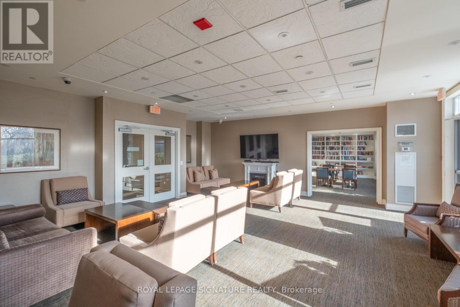 413 - 701 Sheppard Avenue W, Toronto, Ontario  M3H 0B2 - Photo 16 - C12608326