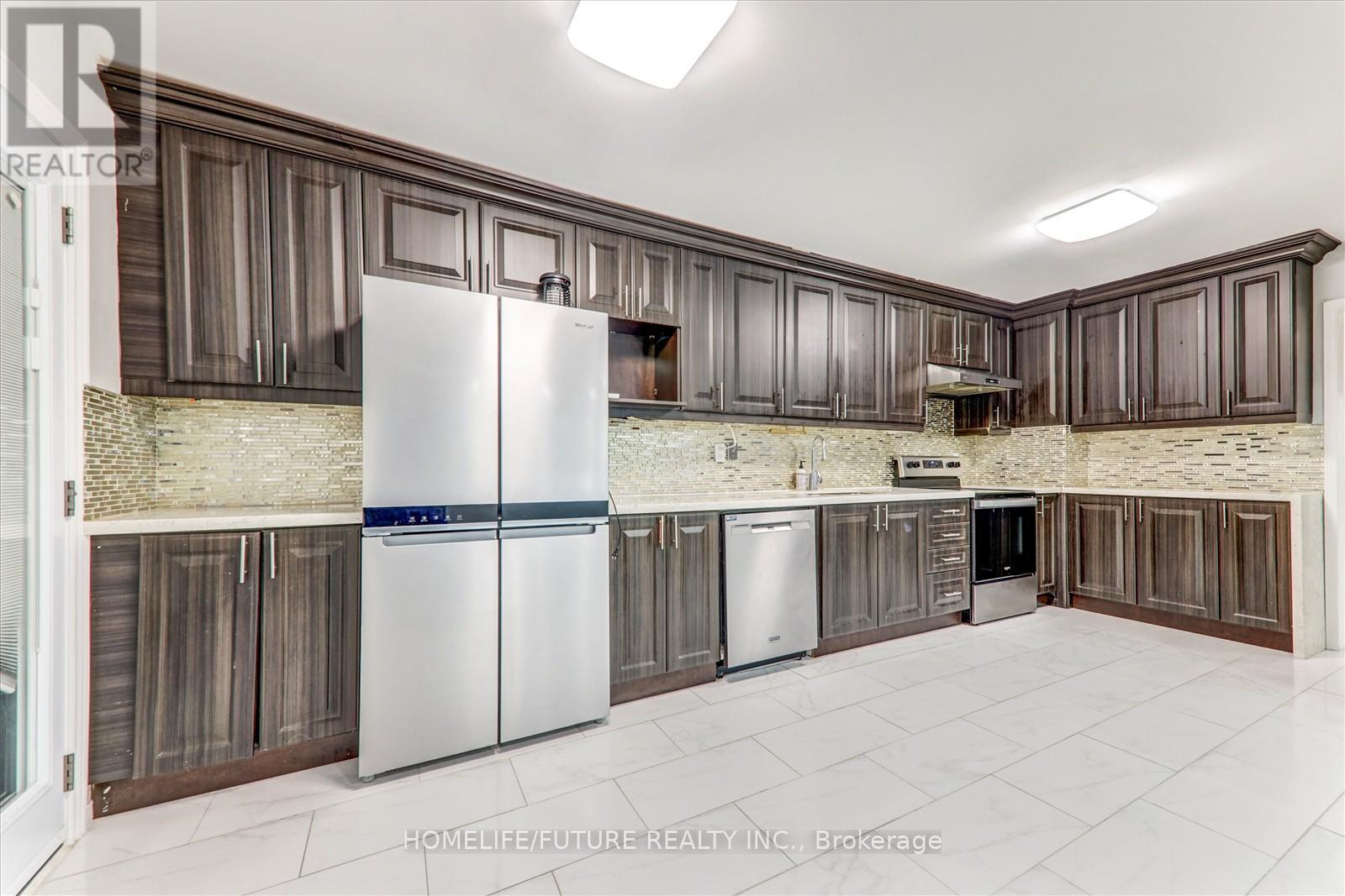 96 Mary Pearson Drive, Markham, Ontario L3S 2Y5 - Photo 11 - N12608336