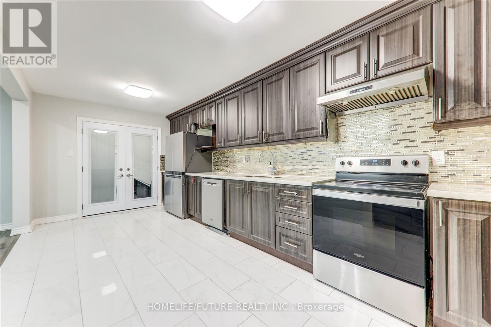 96 Mary Pearson Drive, Markham, Ontario L3S 2Y5 - Photo 34 - N12608336