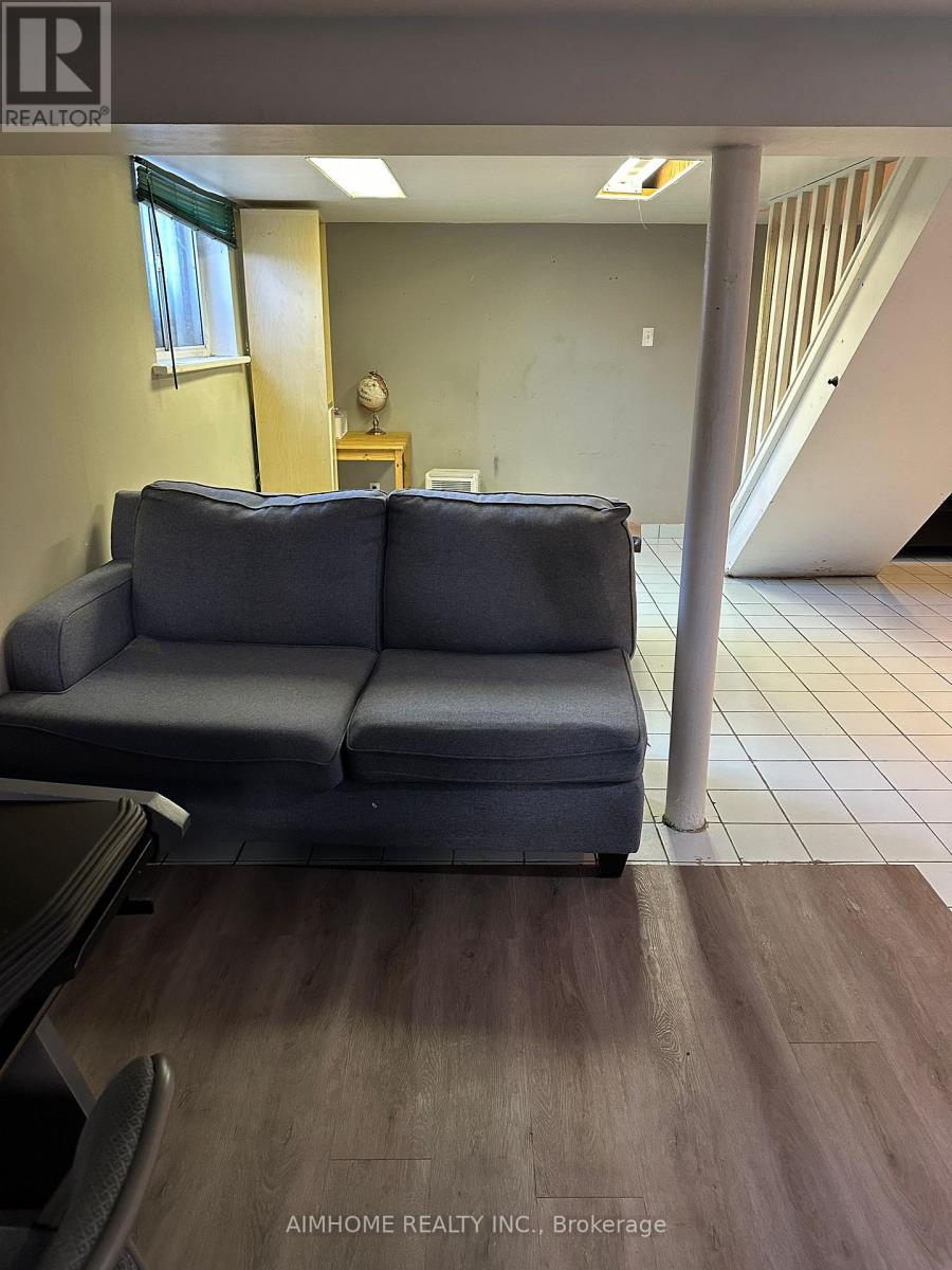 46 Elm Grove Avenue S, Richmond Hill, Ontario  L4E 2V3 - Photo 12 - N12608356