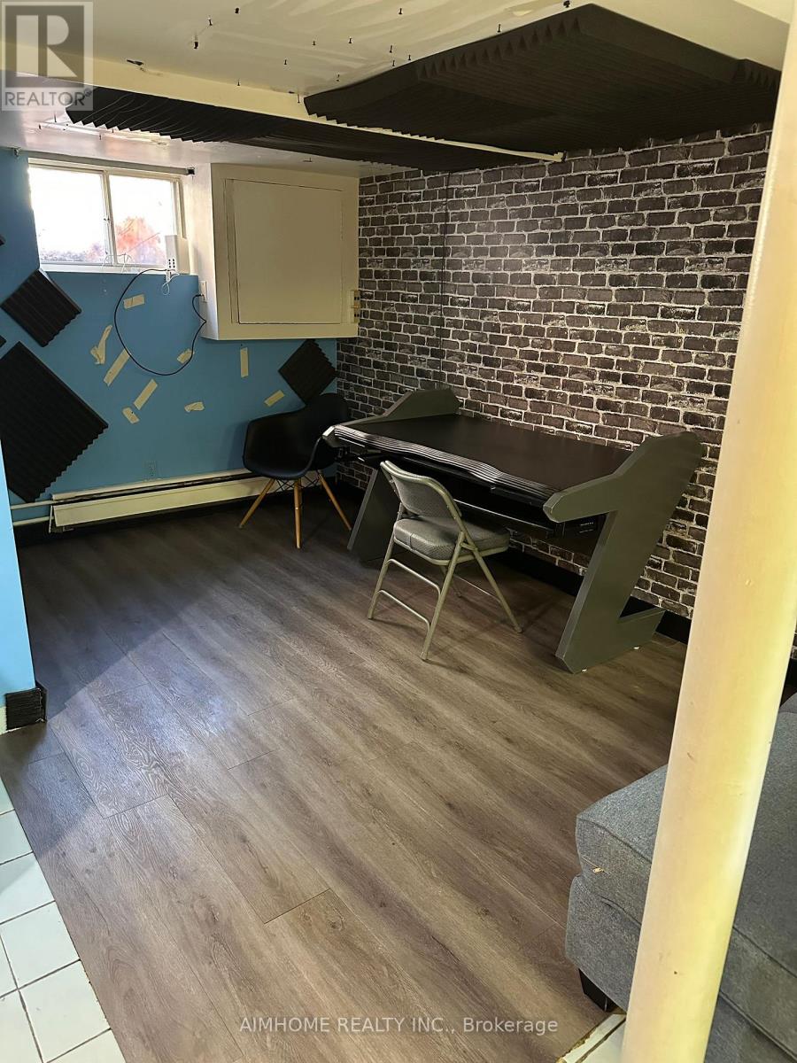 46 Elm Grove Avenue S, Richmond Hill, Ontario  L4E 2V3 - Photo 15 - N12608356