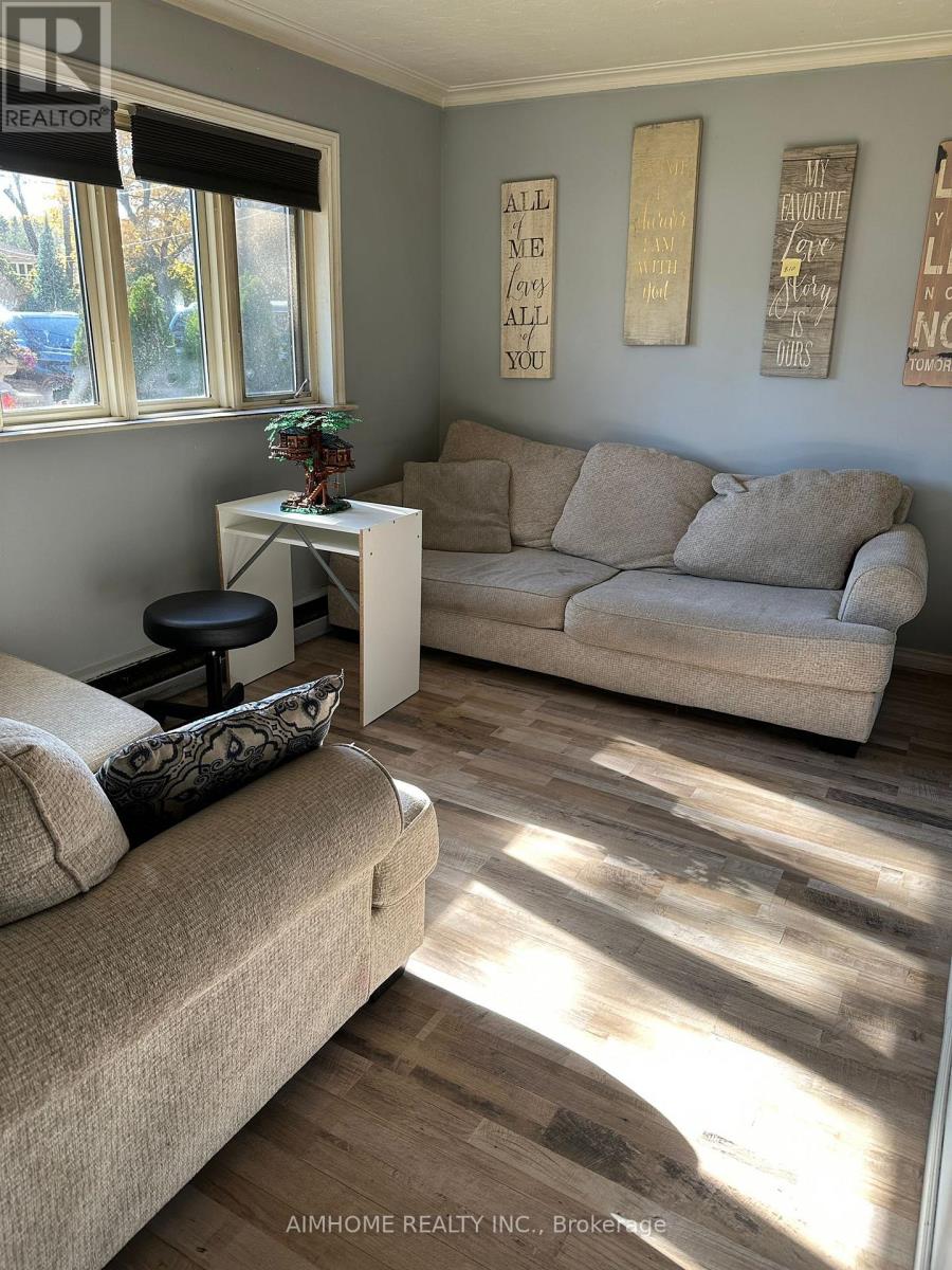 46 Elm Grove Avenue S, Richmond Hill, Ontario  L4E 2V3 - Photo 18 - N12608356