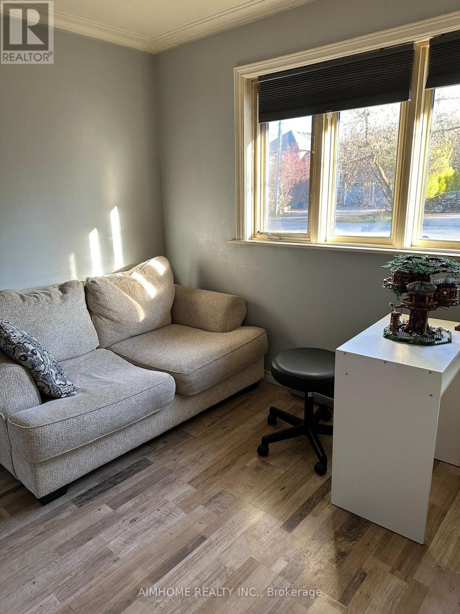 46 Elm Grove Avenue S, Richmond Hill, Ontario  L4E 2V3 - Photo 2 - N12608356