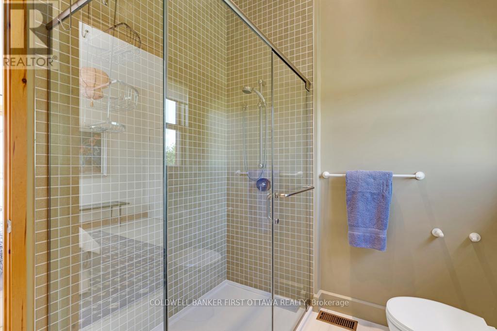 9868 County Road 42 Road, Rideau Lakes, Ontario  K0G 1X0 - Photo 22 - X12370560