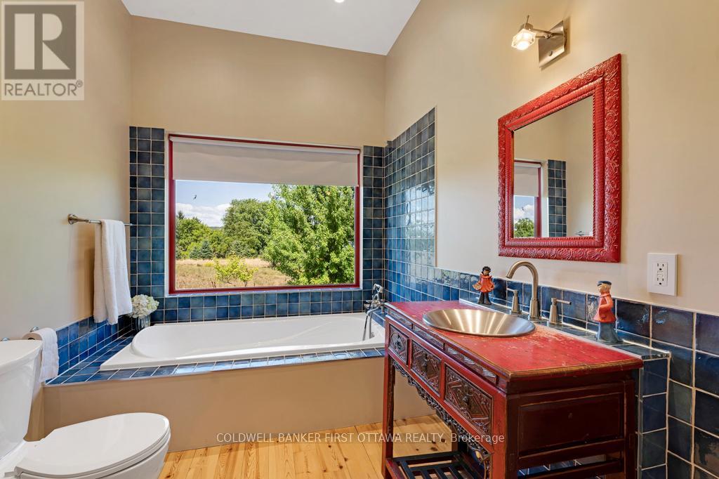 9868 County Road 42 Road, Rideau Lakes, Ontario  K0G 1X0 - Photo 26 - X12370560