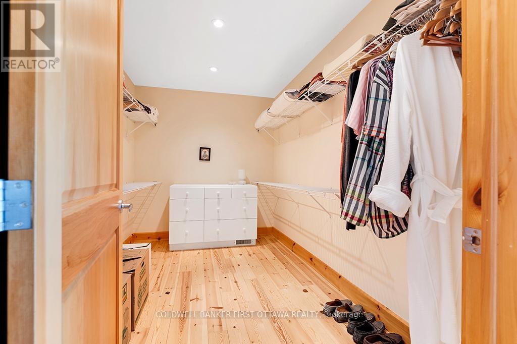 9868 County Road 42 Road, Rideau Lakes, Ontario  K0G 1X0 - Photo 30 - X12370560