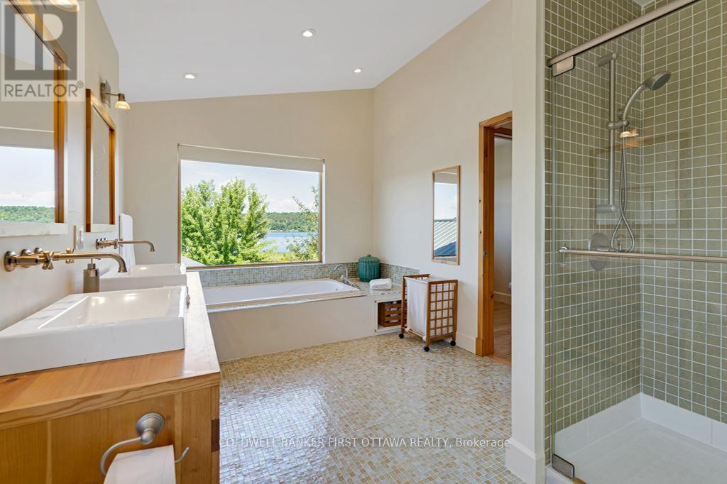 9868 County Road 42 Road, Rideau Lakes, Ontario  K0G 1X0 - Photo 31 - X12370560