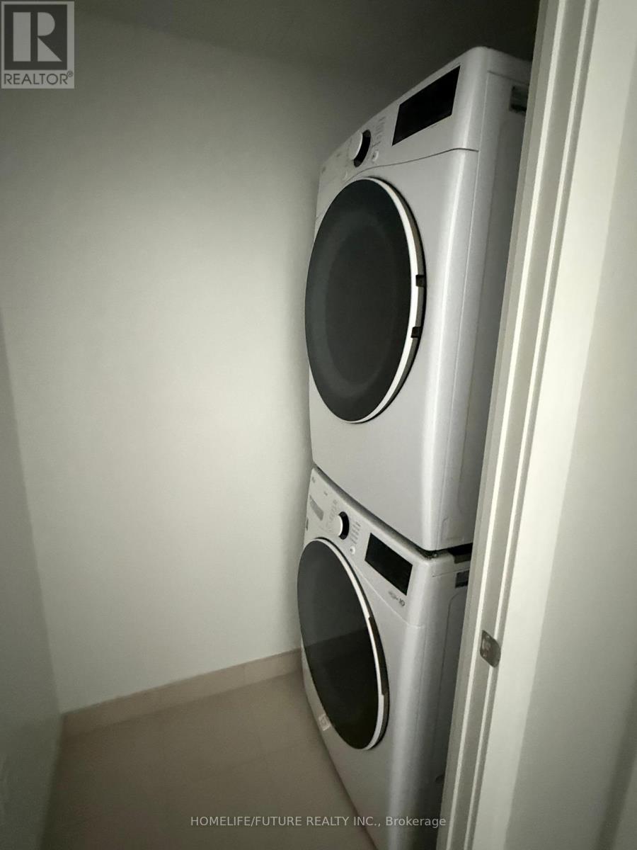 211 - 395 Square One Drive, Mississauga, Ontario L5B 0P6 - Photo 5 - W12608328