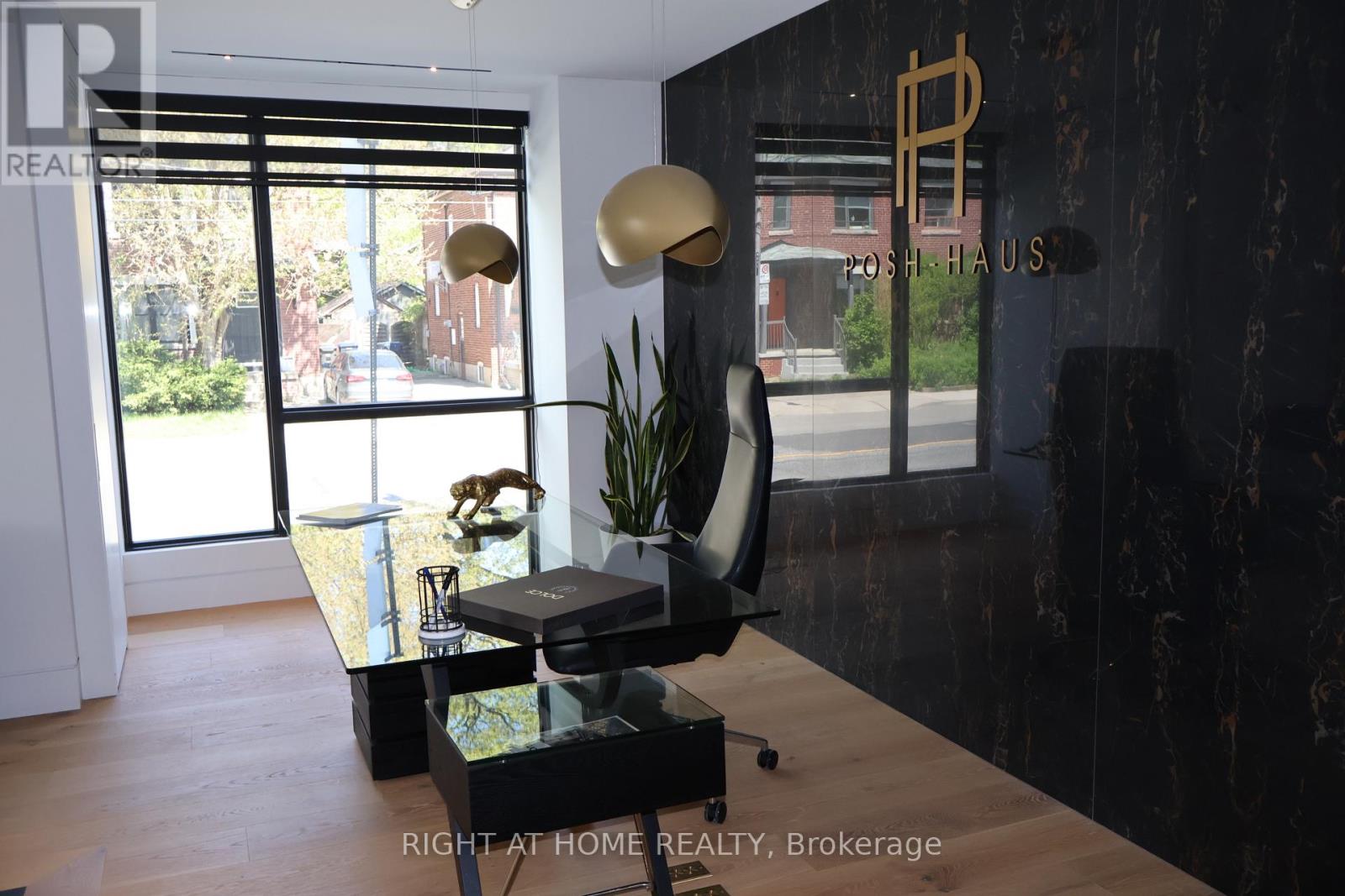218 Jane Street, Toronto, Ontario M6S 3Y9 - Photo 23 - W12608346
