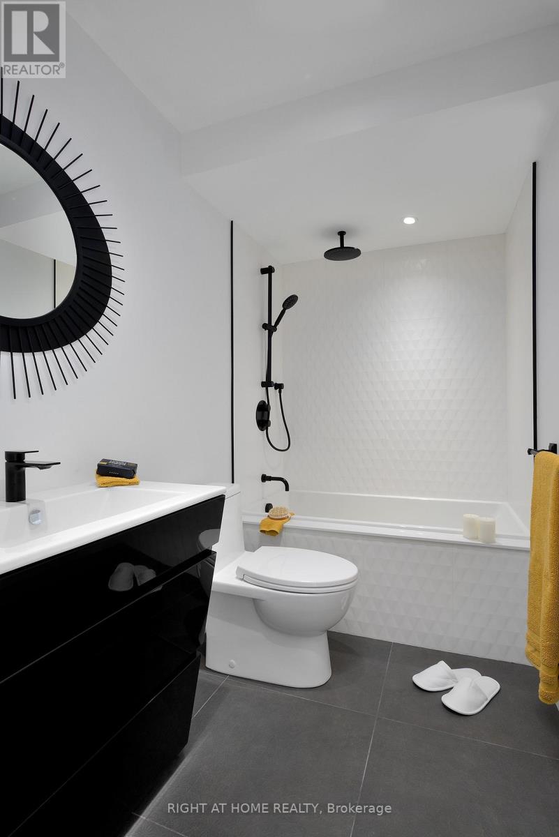 218 Jane Street, Toronto, Ontario M6S 3Y9 - Photo 8 - W12608346