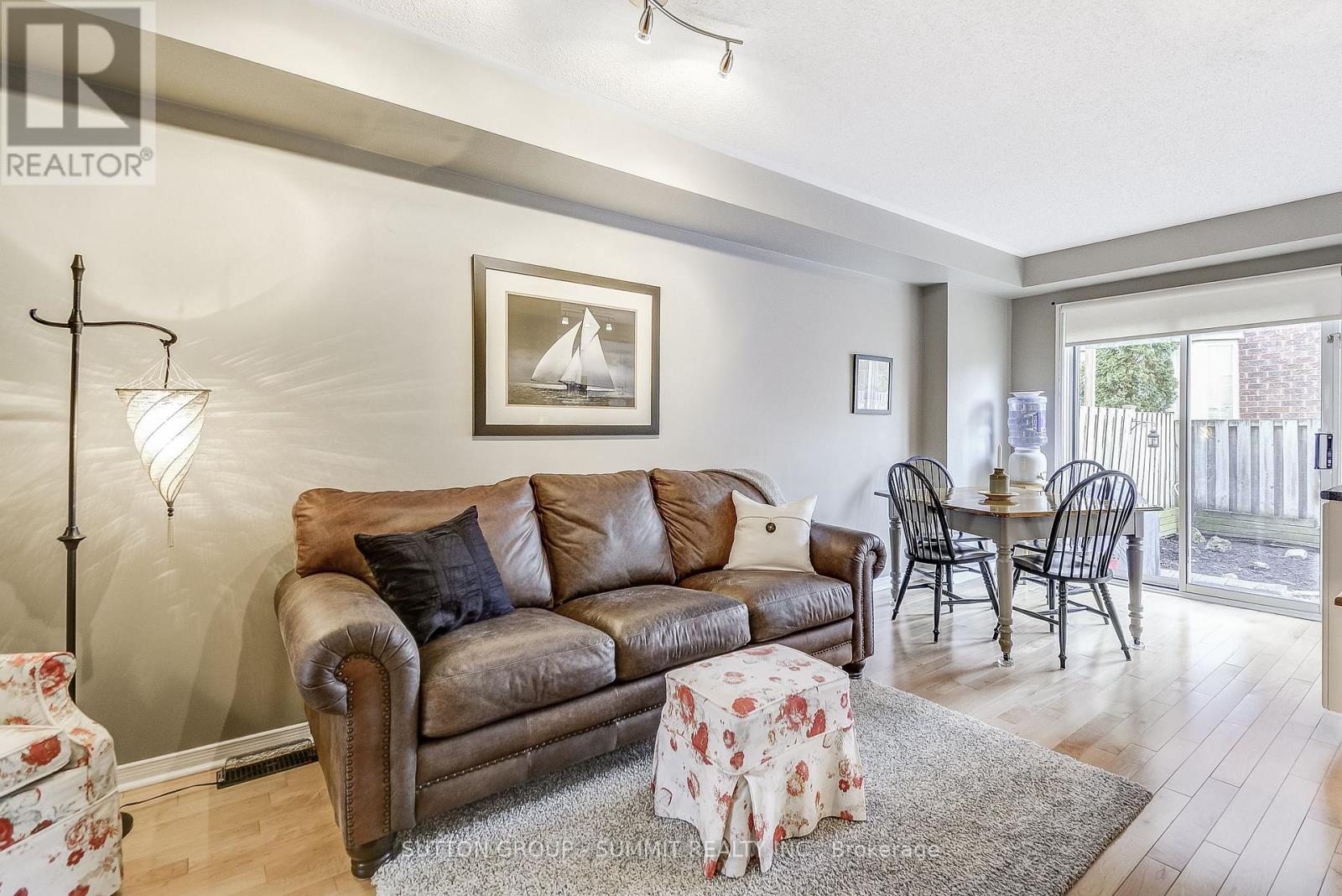 10 - 1425 Abbeywood Drive, Oakville, Ontario L6M 3R3 - Photo 14 - W12608352