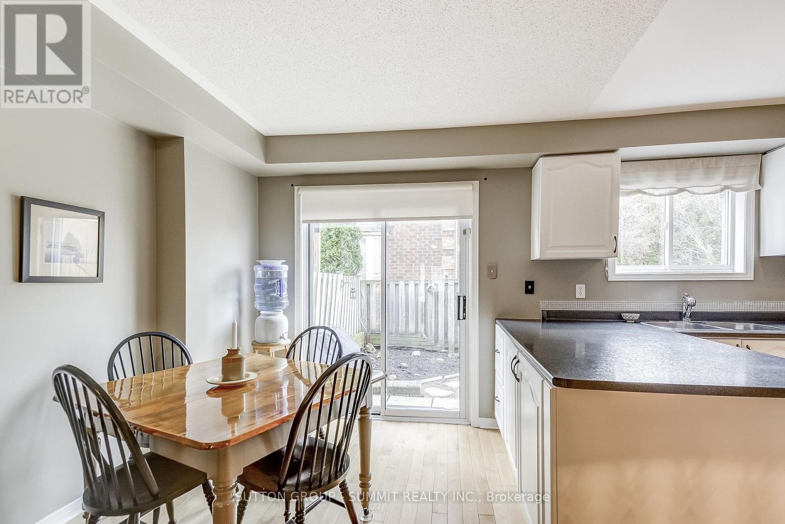 10 - 1425 Abbeywood Drive, Oakville, Ontario L6M 3R3 - Photo 16 - W12608352