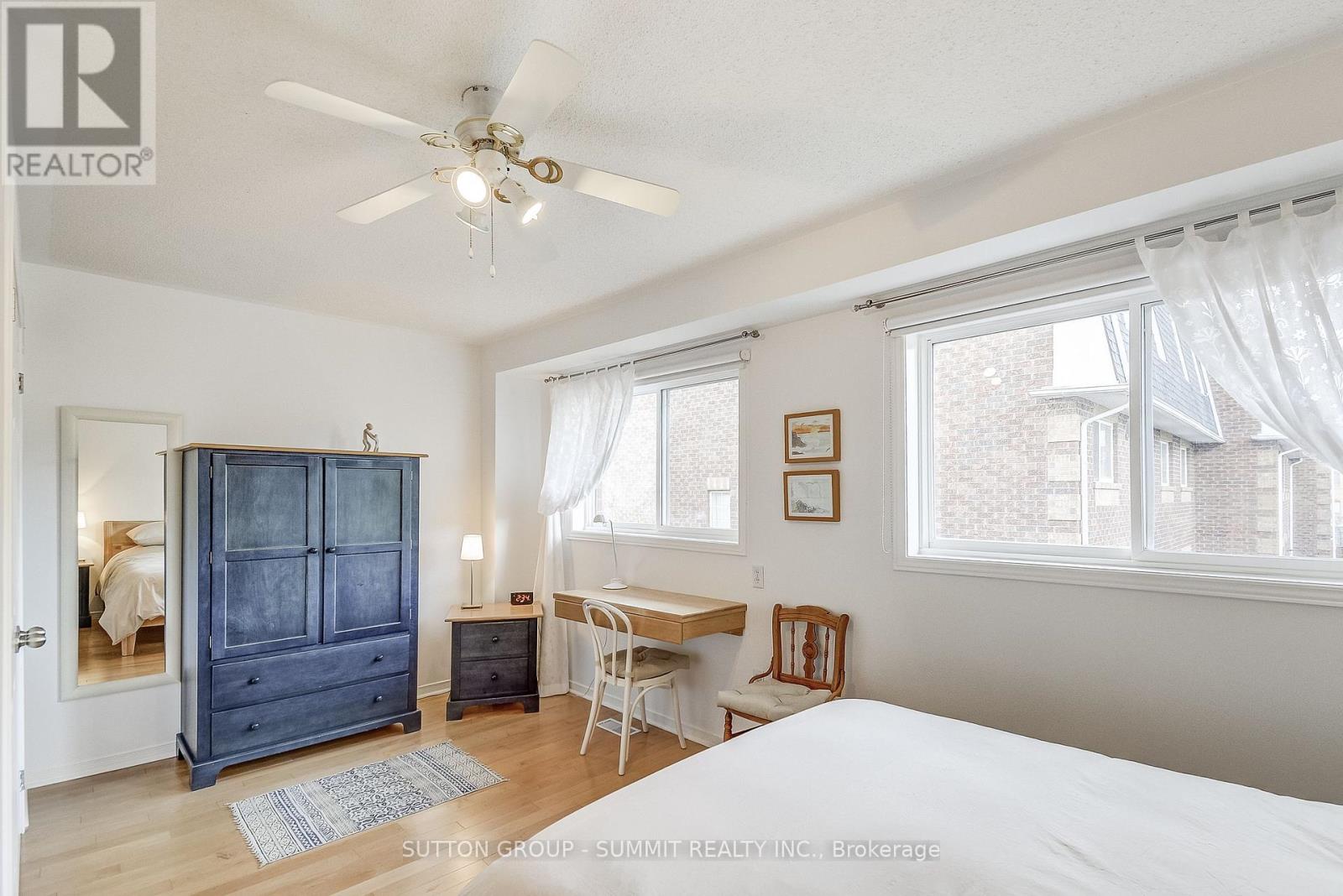 10 - 1425 Abbeywood Drive, Oakville, Ontario L6M 3R3 - Photo 30 - W12608352