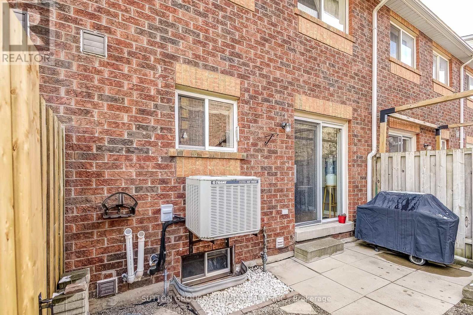 10 - 1425 Abbeywood Drive, Oakville, Ontario L6M 3R3 - Photo 43 - W12608352