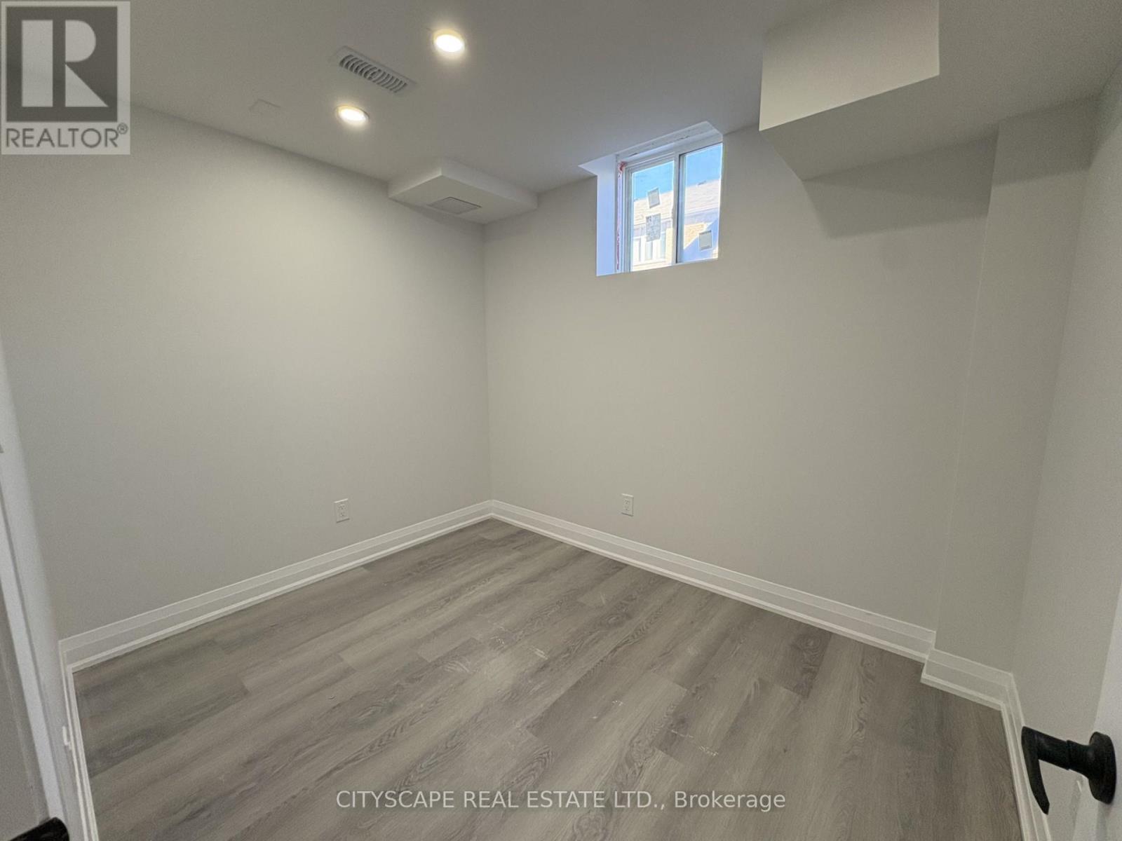 Basement - 5517 Meadowcrest Avenue, Mississauga, Ontario  L5M 0N1 - Photo 13 - W12608354