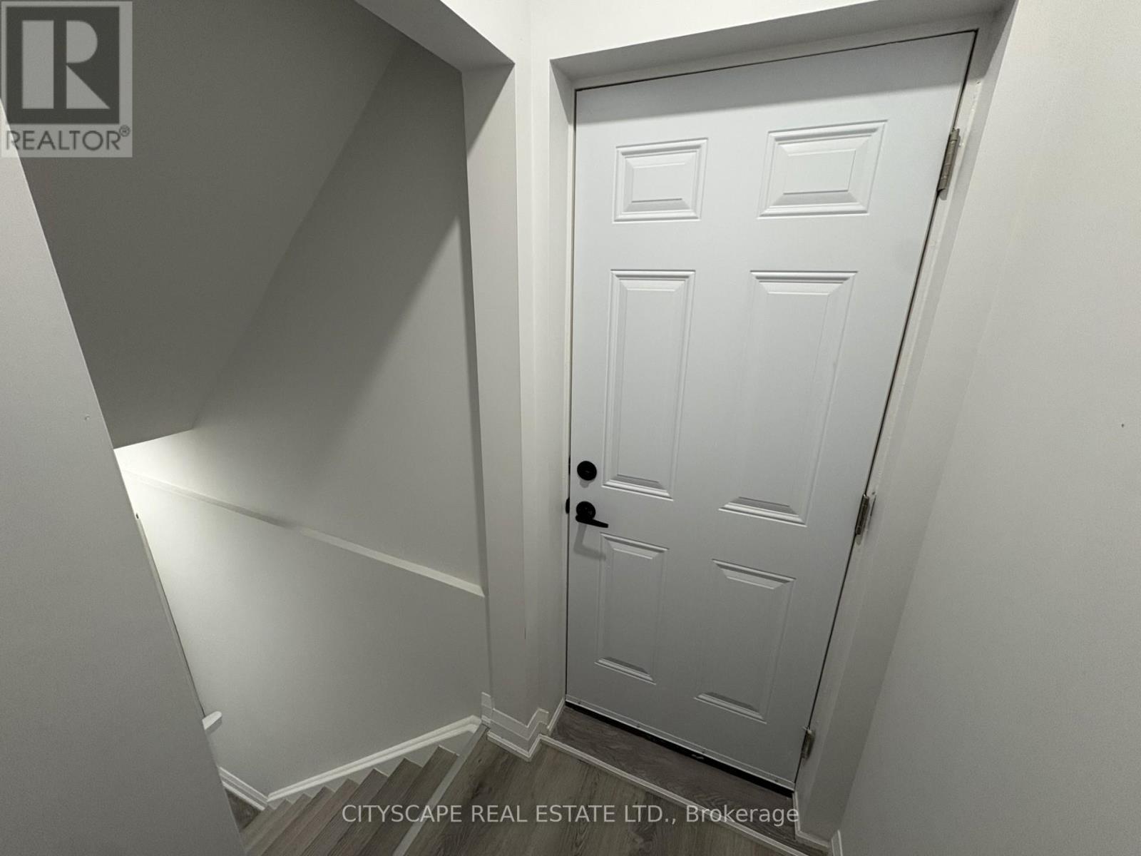 Basement - 5517 Meadowcrest Avenue, Mississauga, Ontario  L5M 0N1 - Photo 4 - W12608354