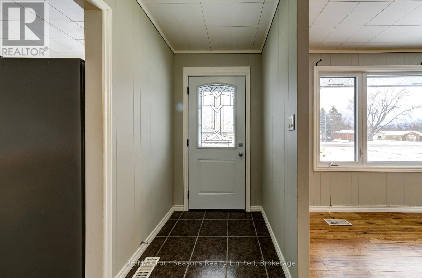 7531 County Road 91, Clearview, Ontario  L0M 1S0 - Photo 6 - S12608378