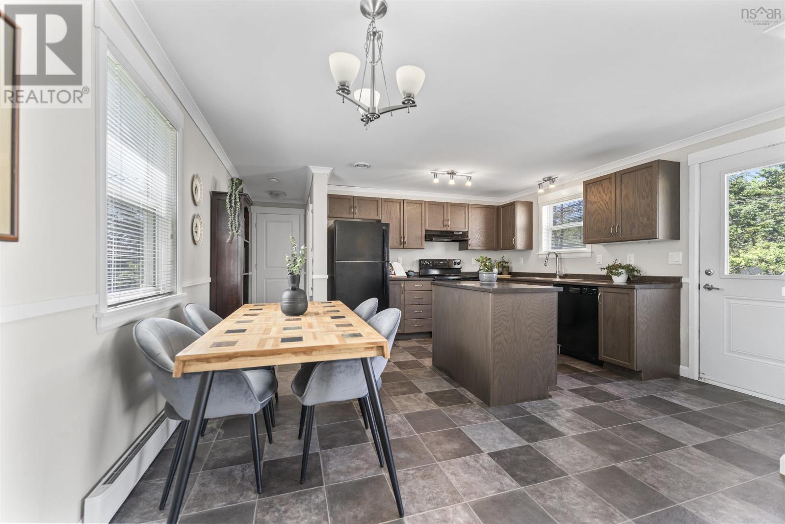 18 Parkview Drive, Middle Sackville, Nova Scotia  B4E 1B6 - Photo 11 - 202522398