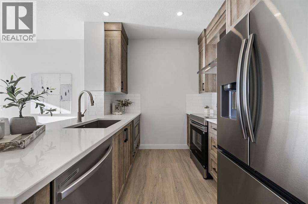 2214 Bayview Drive Sw, Airdrie, Alberta  T4B 5K1 - Photo 10 - A2272878