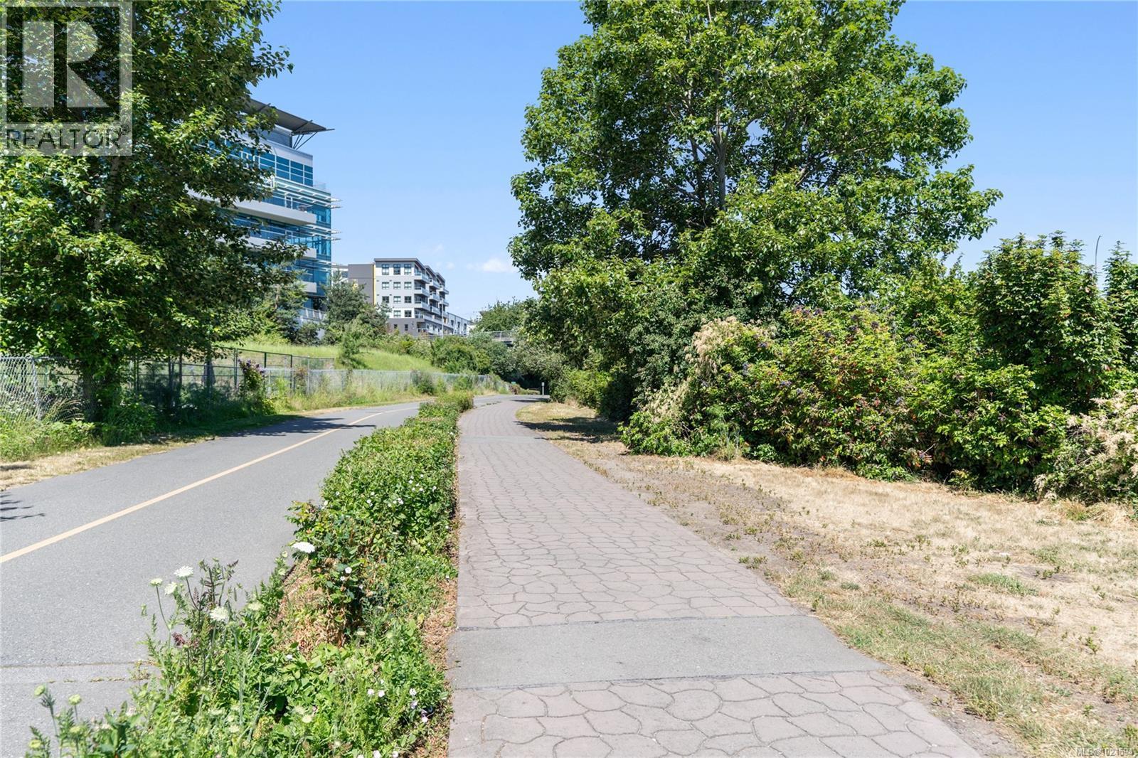 211 785 Tyee Rd, Victoria, British Columbia  V9A 0G2 - Photo 32 - 1021594