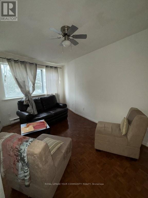 201 - 72 Lake Avenue, Richmond Hill, Ontario  L4E 2V4 - Photo 4 - N12608366