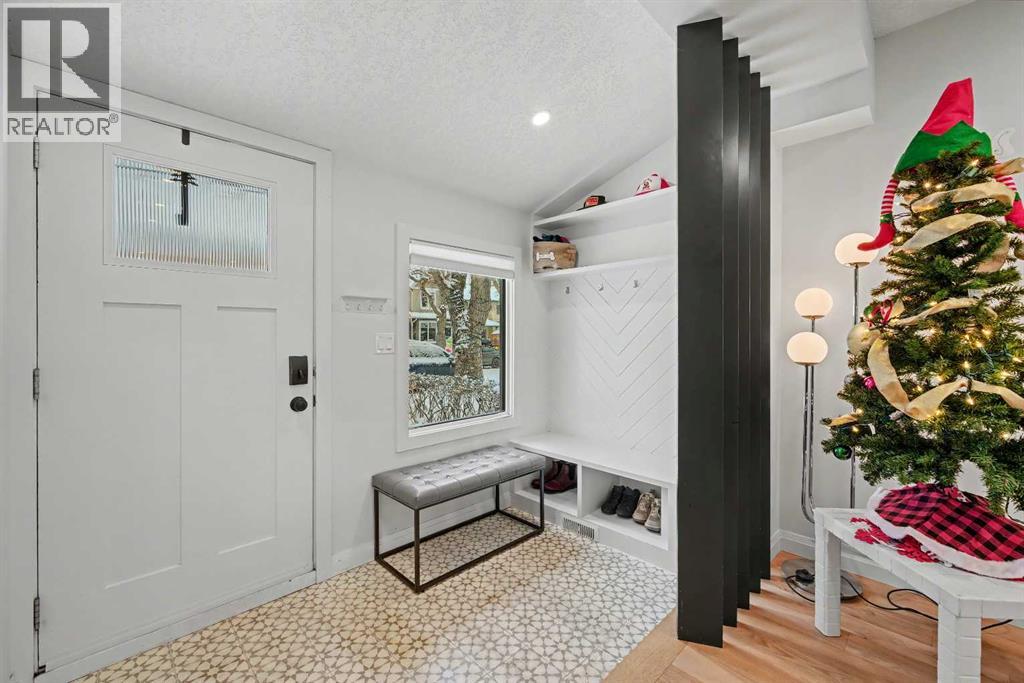 835 18 Avenue Nw, Calgary, Alberta  T2M 0V4 - Photo 2 - A2273536