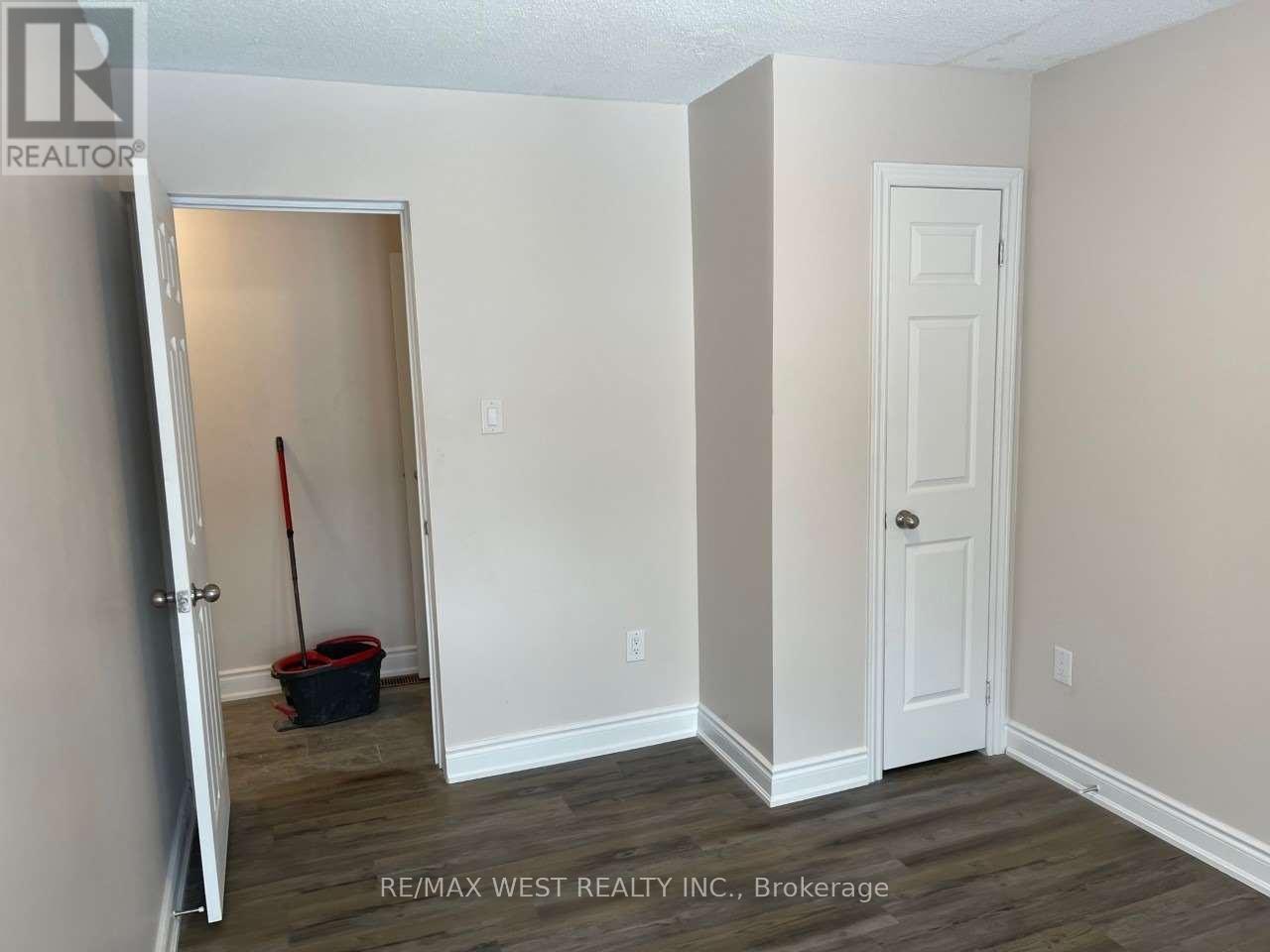 Bsmt - 18 Linkdale Road, Brampton, Ontario  L6V 2Y4 - Photo 13 - W12608374