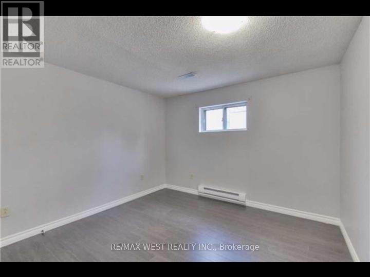 Bsmt - 18 Linkdale Road, Brampton, Ontario  L6V 2Y4 - Photo 15 - W12608374